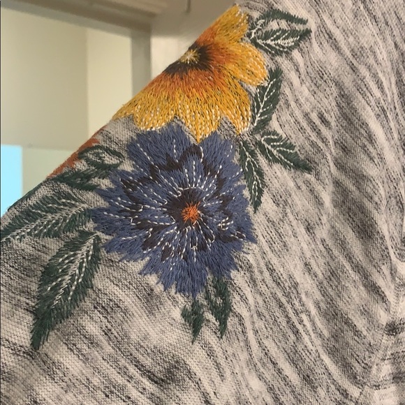 Torrid long sleeve floral - Picture 2 of 4